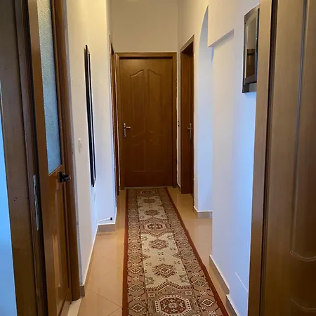 Private In Villa, City Side 티라나